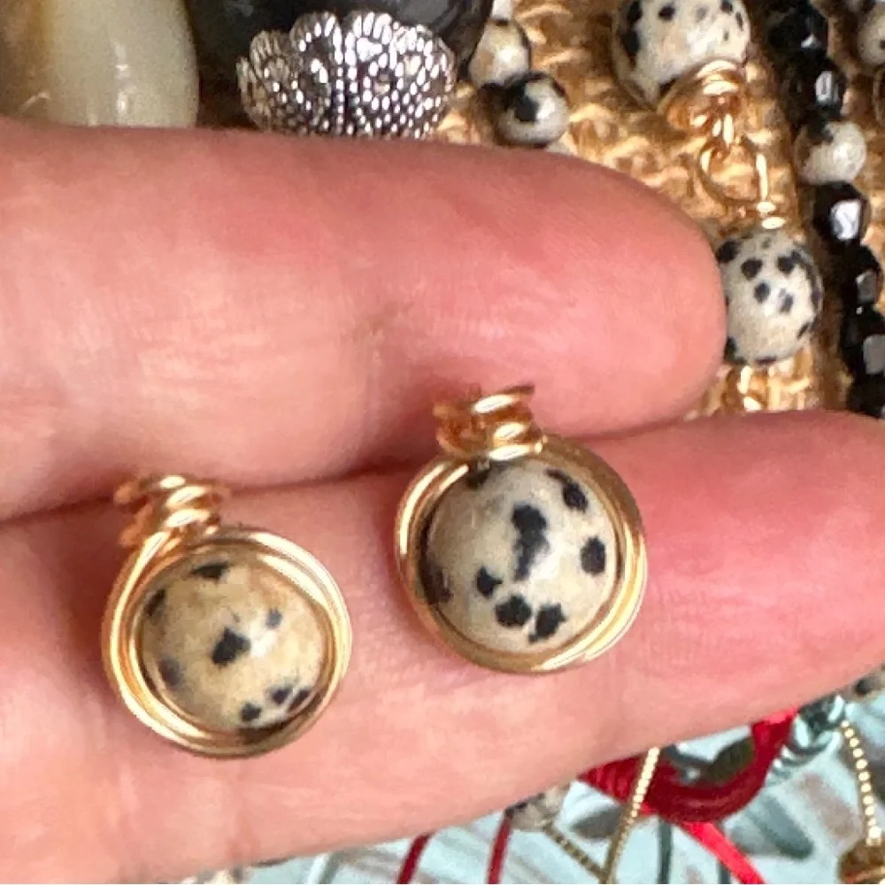 Dalmatian Jasper stud earrings in gold/Protection stone for Virgo. - Picture 2 of 5